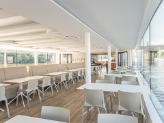 Anna Carolina interior